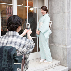 着物の女性